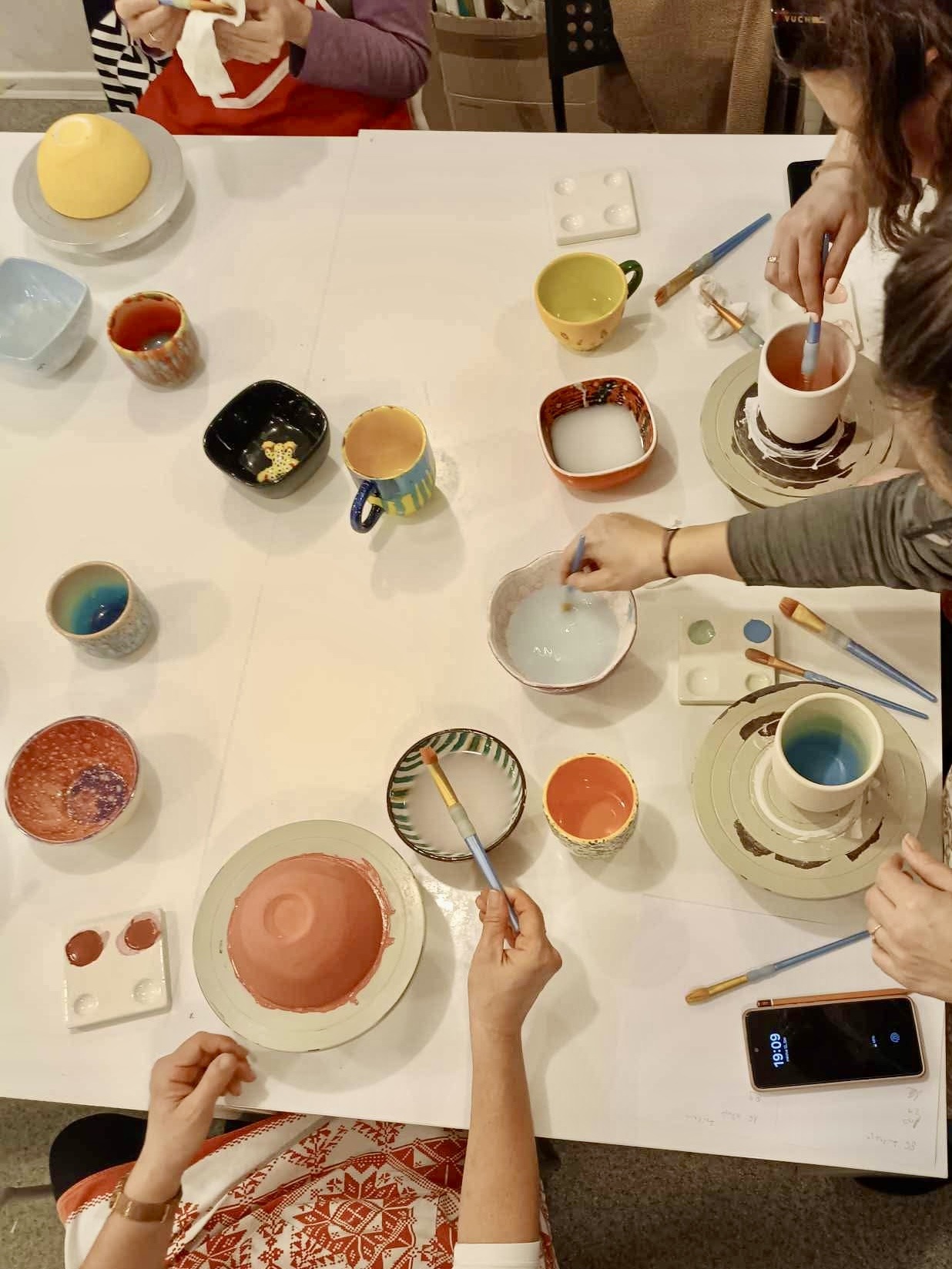 POP-UP MadeByYou felnőtteknek – Kamaraerdő – kerámiafestő foglalkozás – 2026. július 4. - Image 4